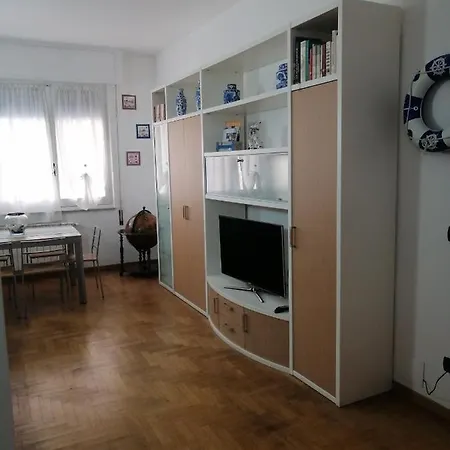 Apartament Chiaralice/home: 10 Min Mare - 5 Min Centro *